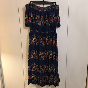 💐 Old Navy Off the Shoulder Dress